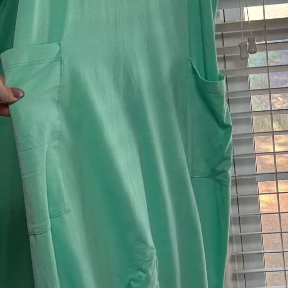 Mint green jumpsuit - Picture 1 of 1